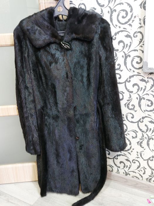 Продам норковую шубу