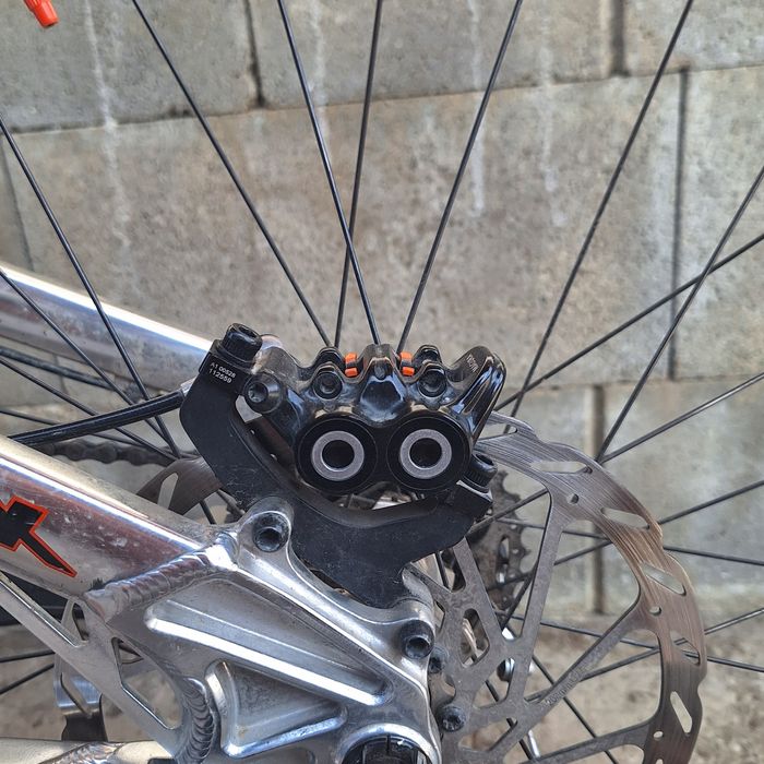 Vând bicicletă de downhill ktm aphex