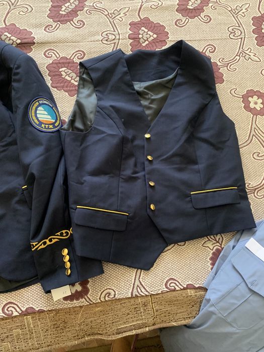 Продам железнодорожную форму