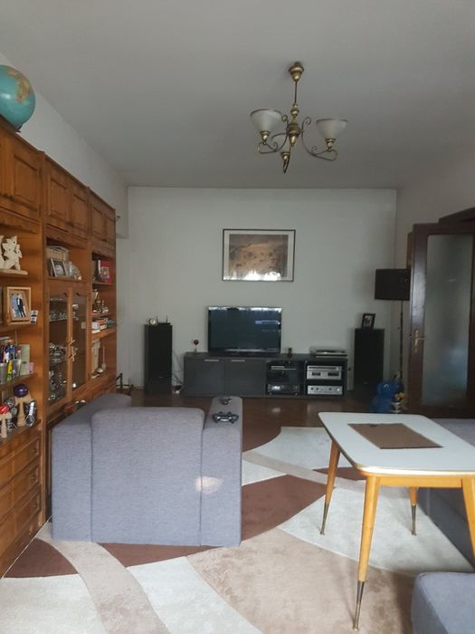 Casa ultracentrala,