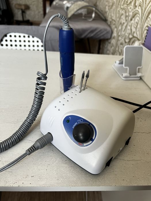 Машинка для маникюра STRONG 210