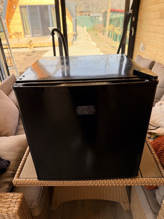 Frigider mini bar
