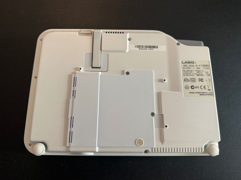 Video proiector Casio Laser XJ-A240