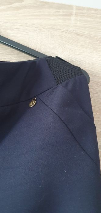 Pantaloni de stofă pentru damă, subțiri  de vară, stare perfectă,mărimea 48