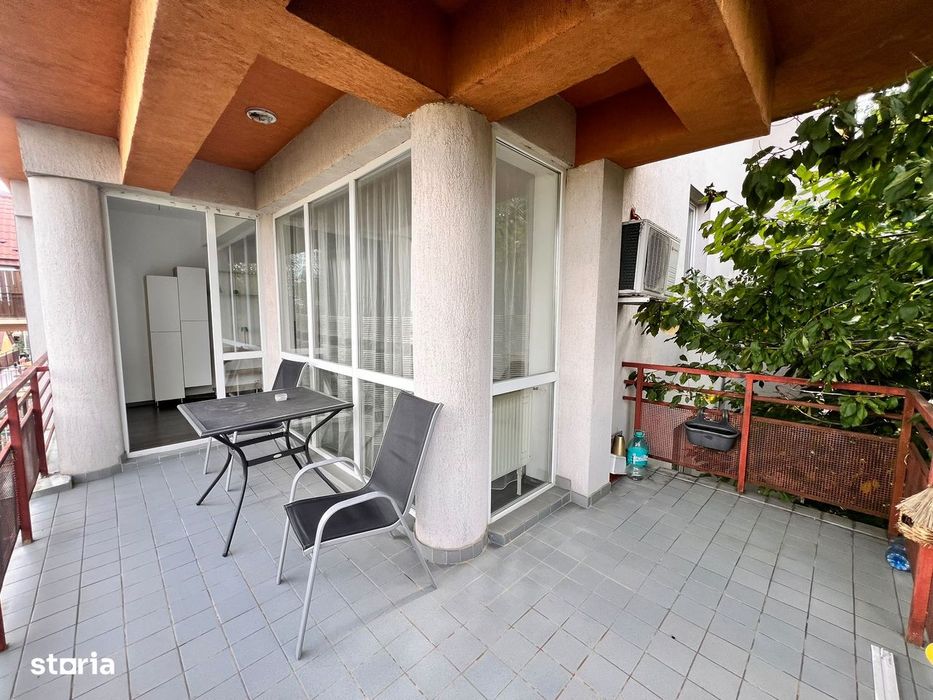 De vânzare apartament 3 camere Bună Ziua.