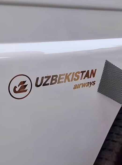 Uzbekistan airways stikeri avtomobil uchun
