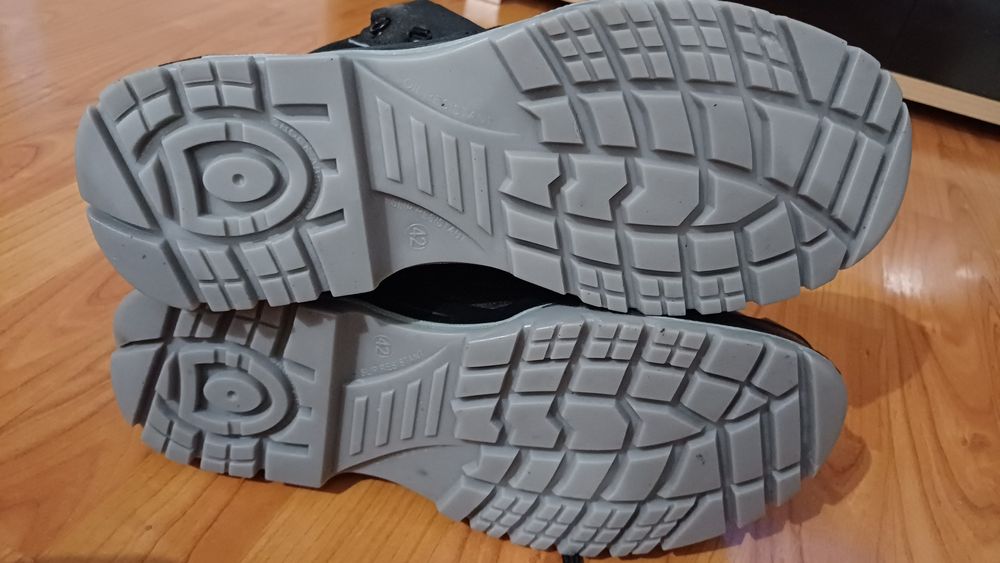 Спецобувь 42 размер