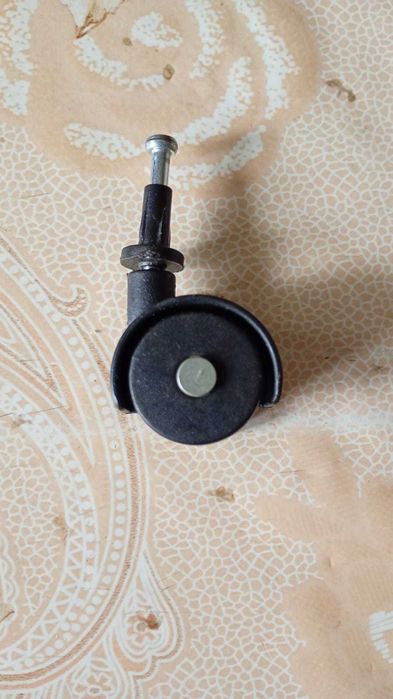 Колела за тръбна маса