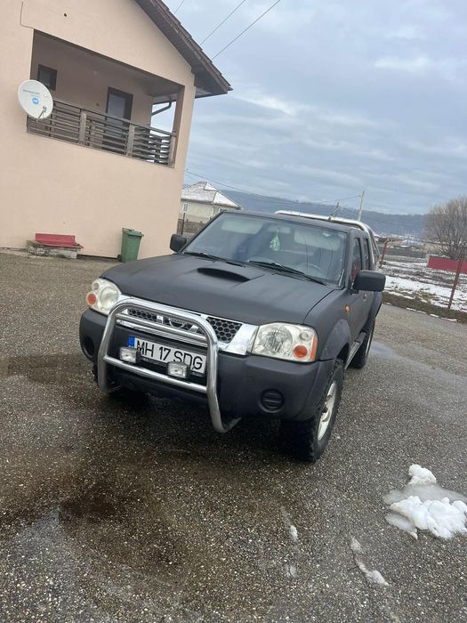 Vând Nissan Navara 2.5 diesel