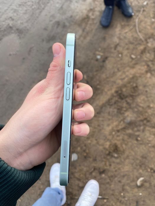 Айфон 15 продоётся