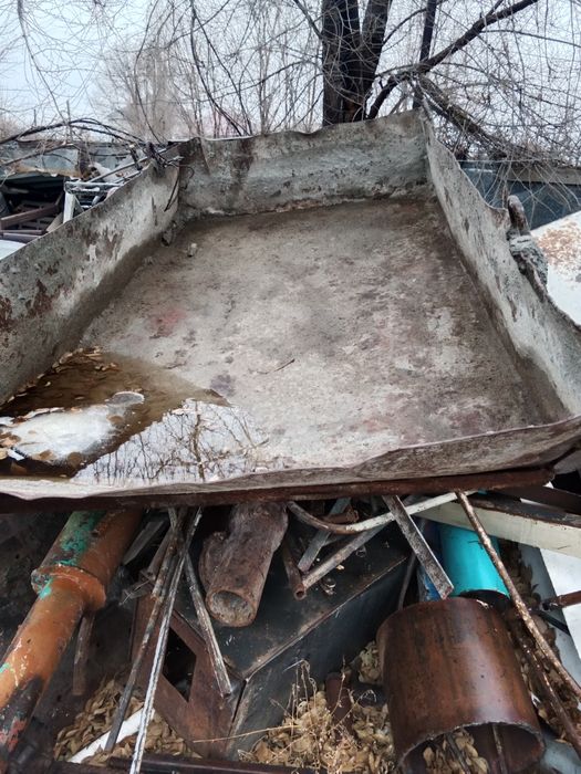 Продам двер железный и .т.д