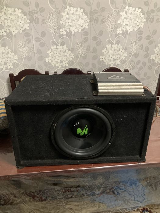 Сабвуфер Machete в отличном состоянии