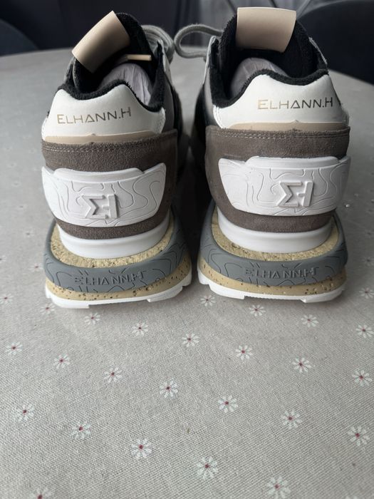 Продам кроссовки отличного качества