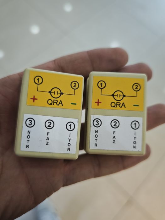 Ультрафиолетовый фонарик 365 нм