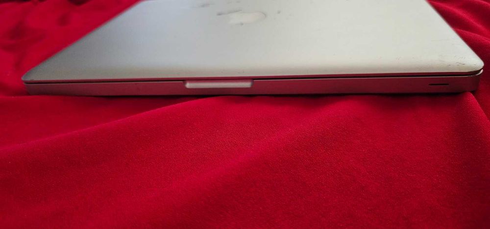 MacBook Pro 13.3'' 8GB RAM 120GB SSD Intel Core i5-Батерия 6часа! топ!