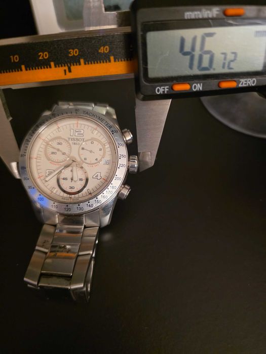 Мъжки часовник Tissot V8