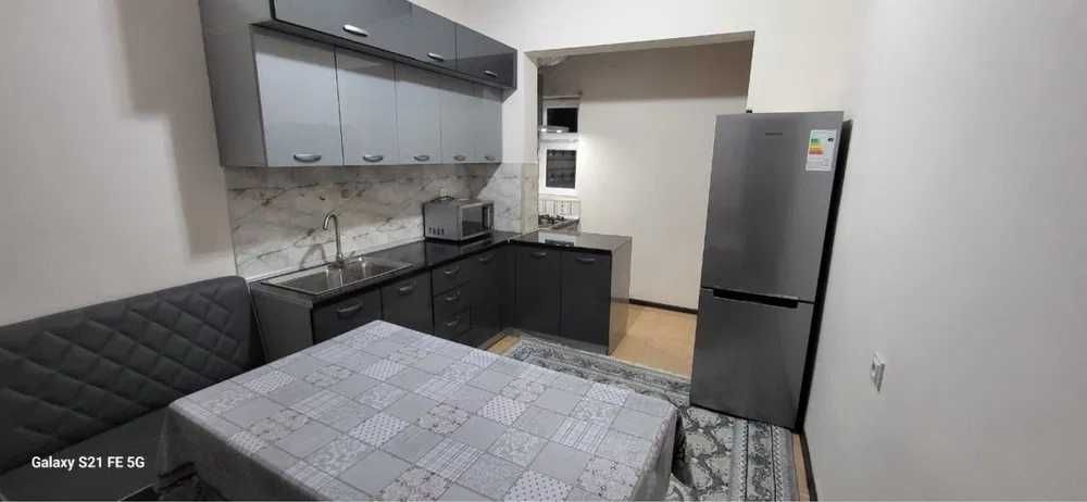 Продаётся 2-х комнатная квартира Фаргона йули 65 кв.м