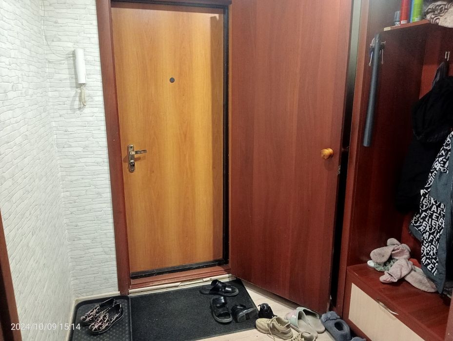 Продам квартиру 3-х комнатную