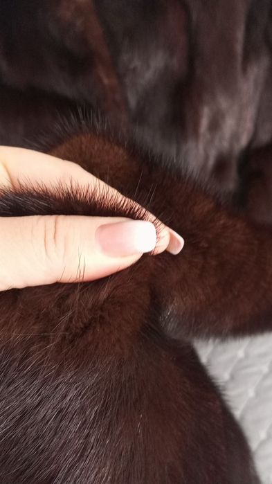 Продам норковую шубу