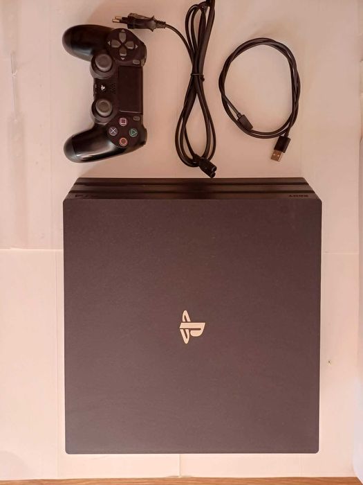 PS 4 Pro с 1 терабайт хард диск