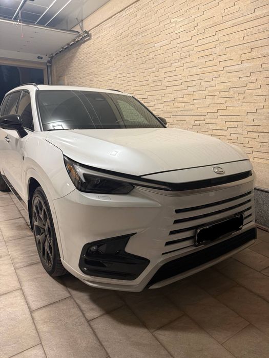 Lexus TX500h F-Sport