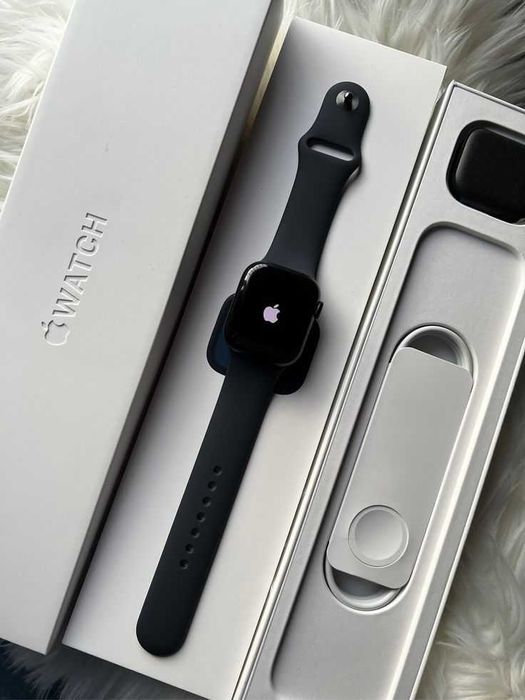 Apple Watch 7 seriasi srochno sotiladi