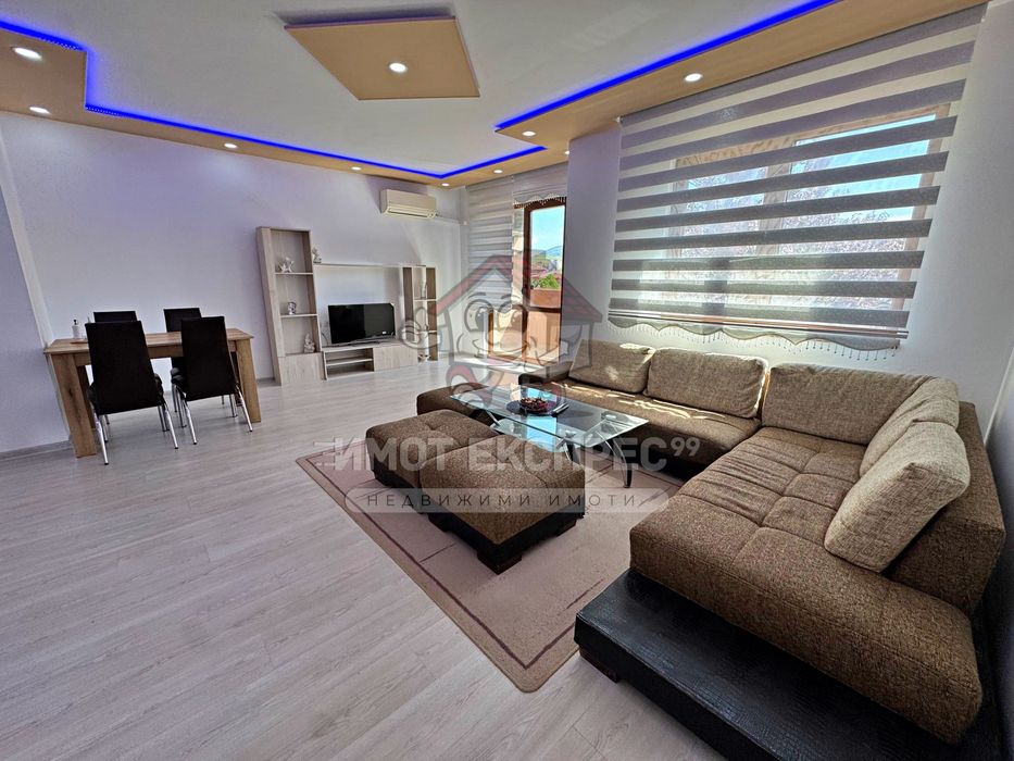 Продава се Тристаен апартамент в Асеновград - 102 кв.м за 810 €/кв.м - Снимка #1