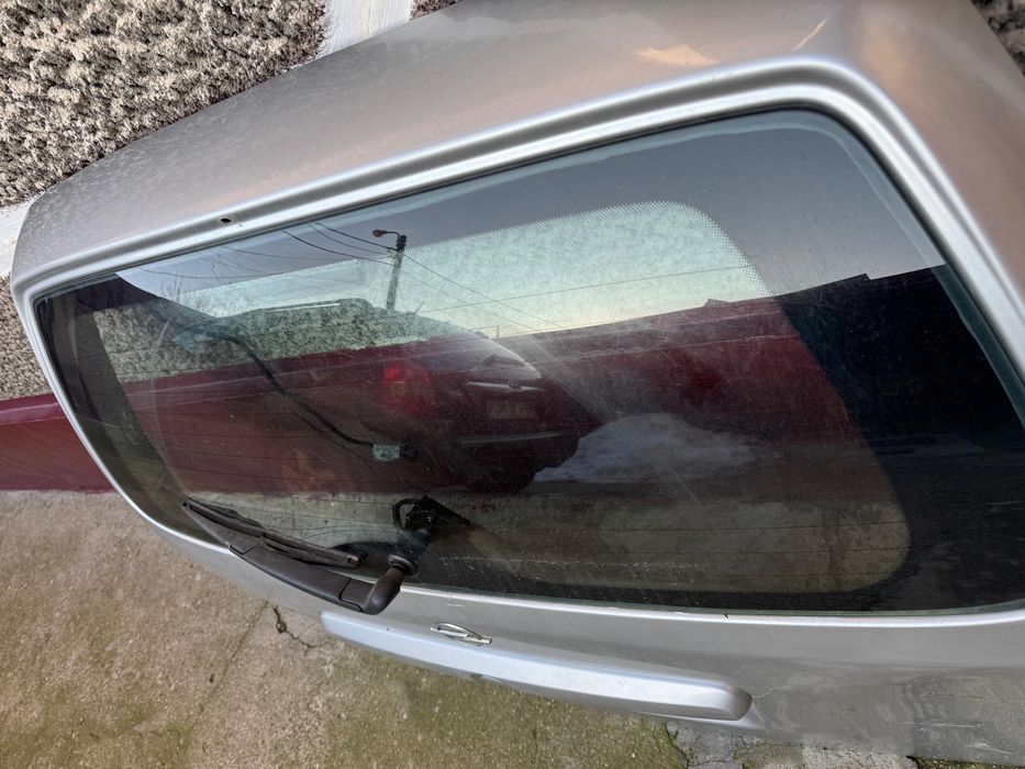 Haion complet (lovit) - Opel Astra G