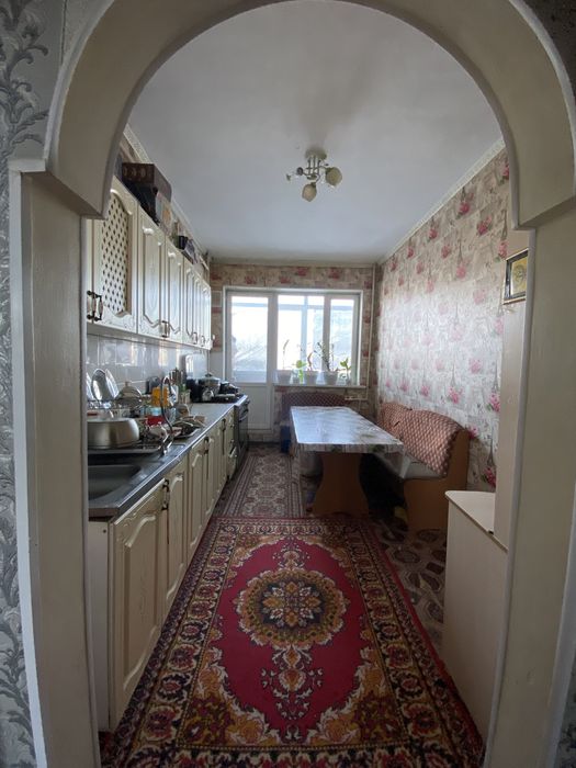 Кеңдаладан 3 бөлмелі пәтер сатылады.