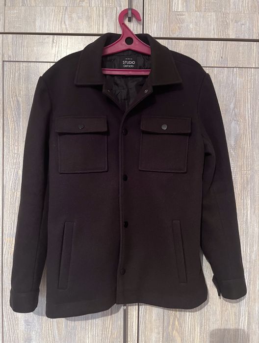 Продаю верхнюю одежду