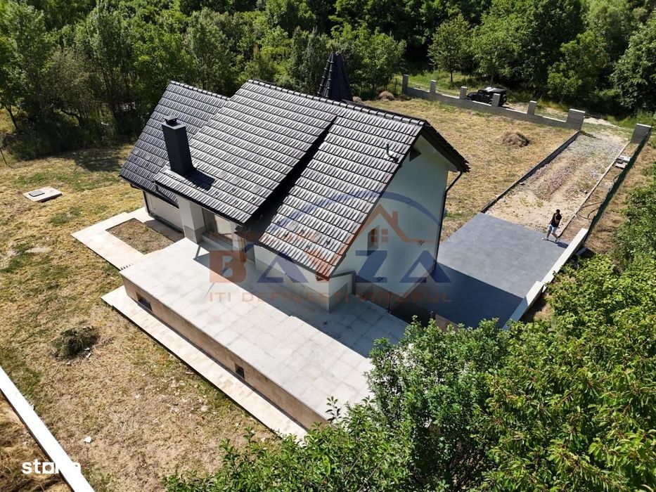 Casă superba P+E+M, teren 5.000 mp – Viile Cicârlăului