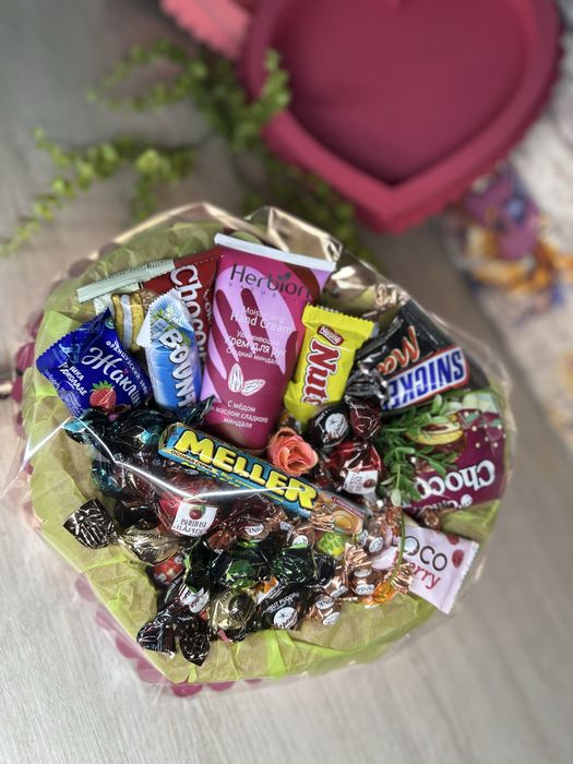 Боксы на 8 Марта / Подарочные Боксы