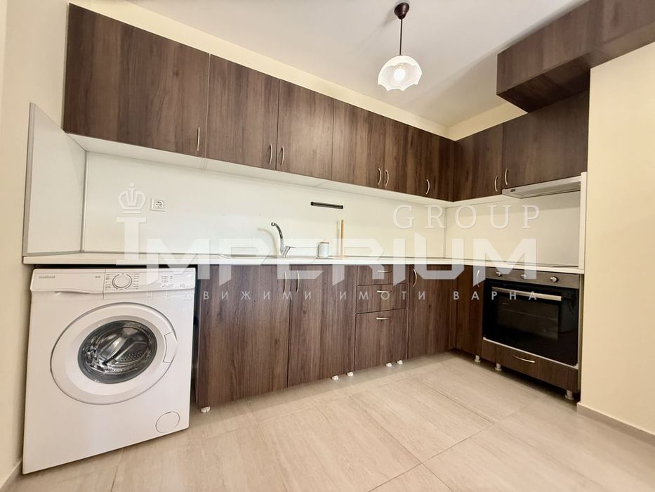 Чудесен Тристаен апартамент под наем в района на жк. Бриз, гр. Варна