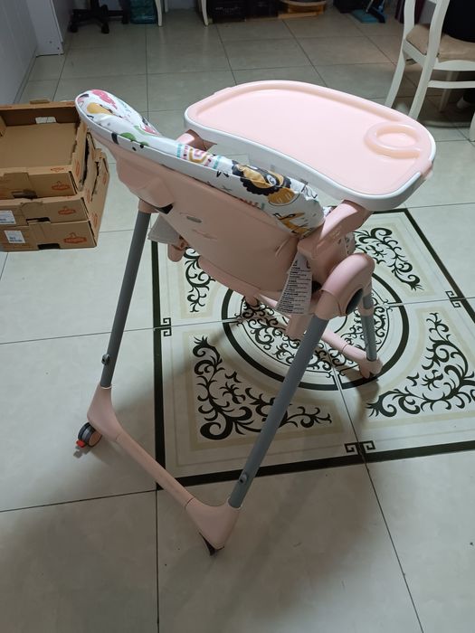 Стол для кормления + автокресло в идеальном состоянии