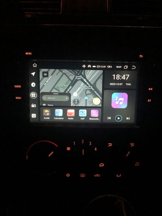 Navigatie 4GB Wireless Android Auto/Carplay