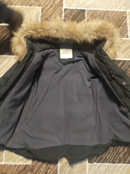 Продам куртку на мальчика