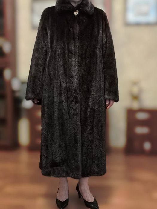 Продаются шубы норковые