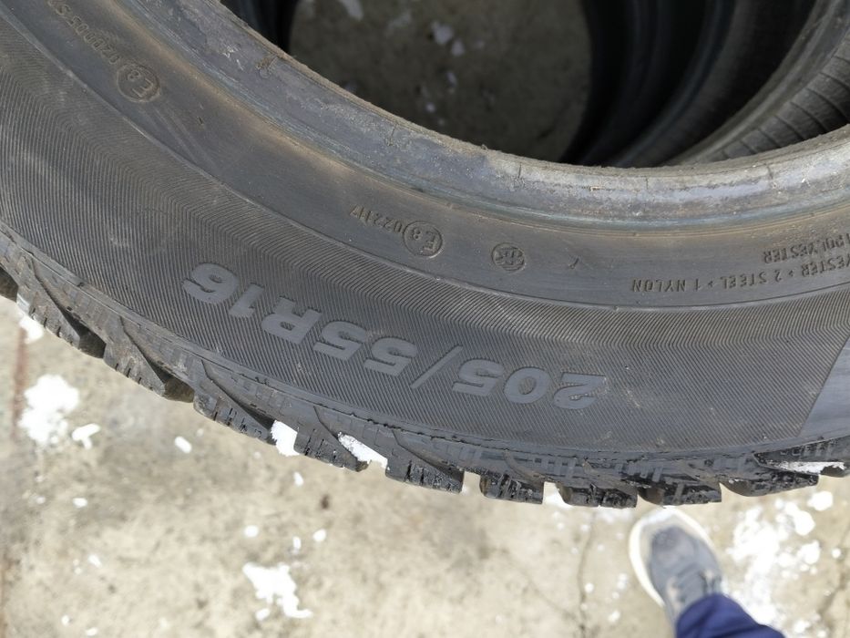 Продам покрышки зимние