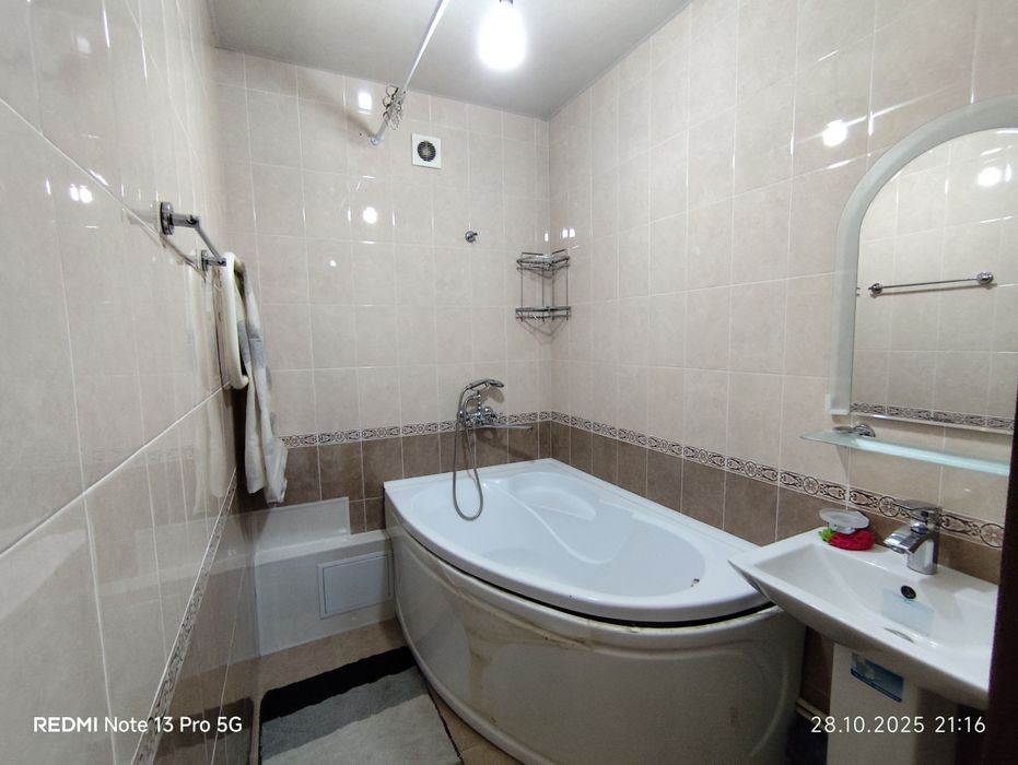 Срочный сдаётся квартира себзор напротив Ривера 3 комнита 750$