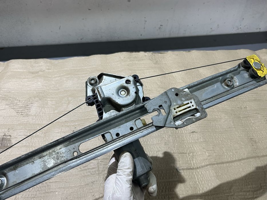 Задните ел.машинки на стъклата за BMW E46 (седан и комби)