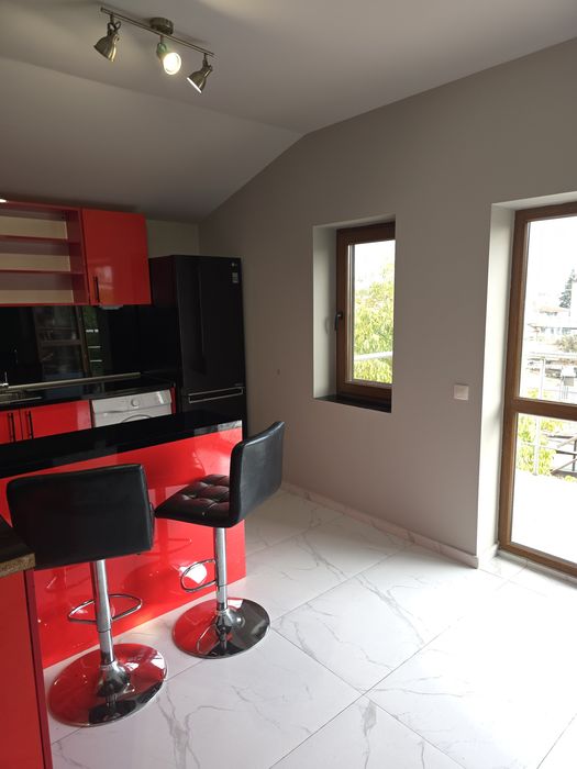 Давам под наем етаж от къща