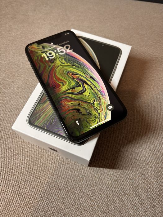 Рродпм или обменяю iphone xs