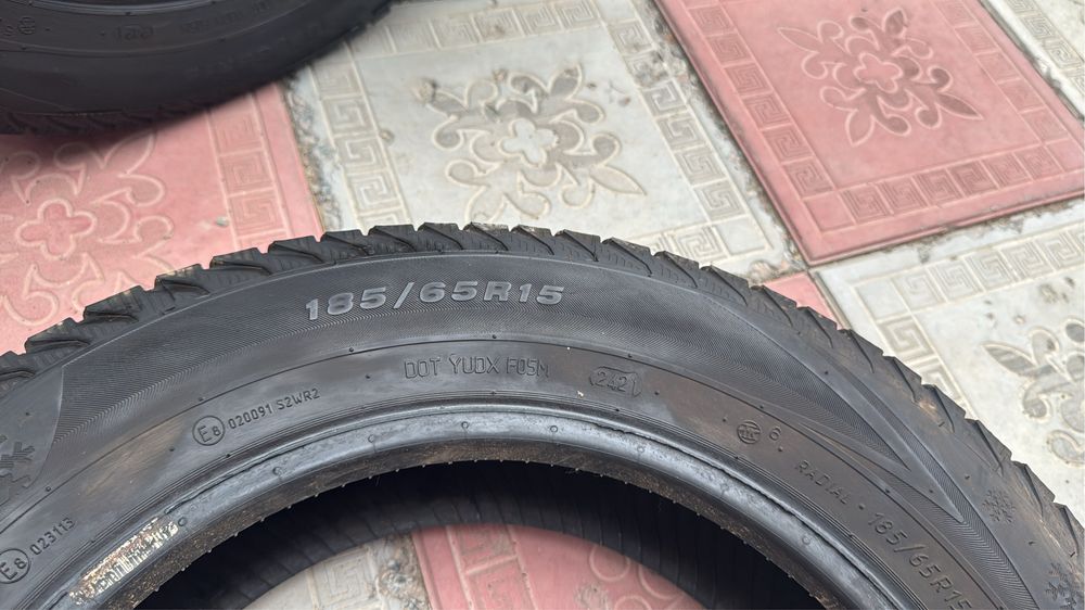 Продам шины в отличном состояний