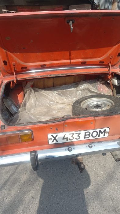 Продаётся москвич на ходу
