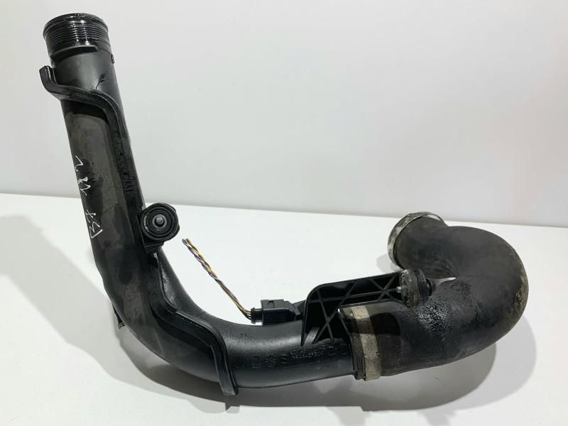 Tubulatura intercooler cu senzor Volkswagen Passat B7 1K0145770AE 1.6