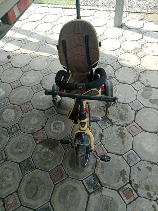 Продам детский велик в хорошем састояние