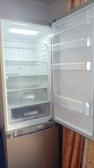 Продам холодильник