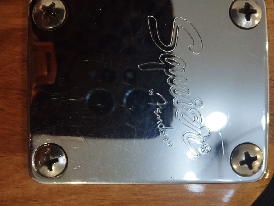 Продам бас гитару