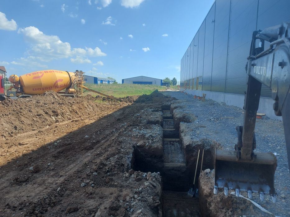 Miniexcavator de închiriat Craiova, Dolj