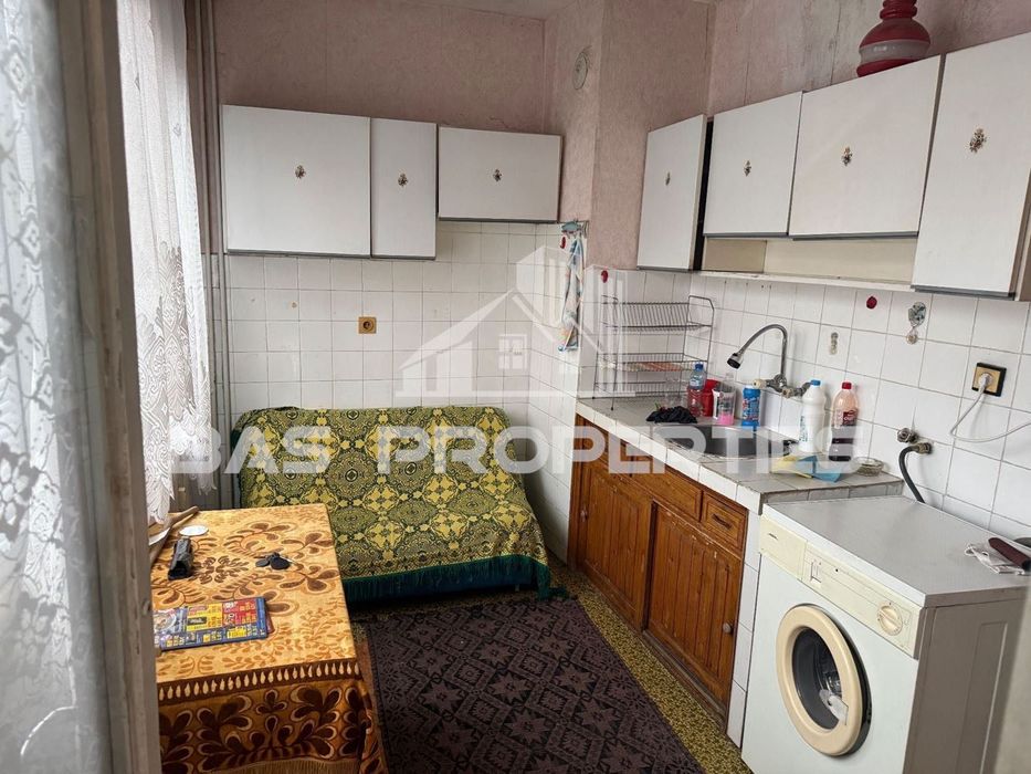 1-стаен в София-Света Троица площ 46